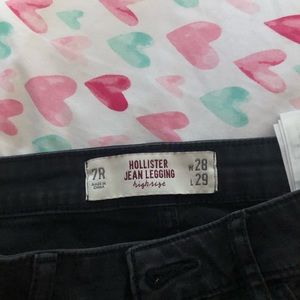 Black Highrise jeans from hollister